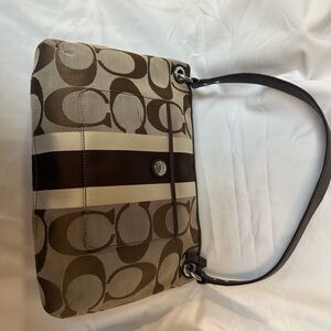 Coach Signature Hampton Shoulder Bag